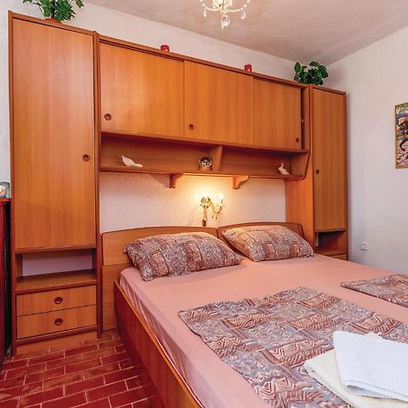 Stunning Apartment In Crikvenica With Kitchen Экстерьер фото